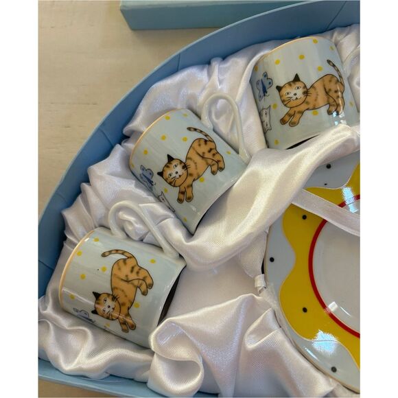 Cat Themed Cup and Saucer Set NWT - Picture 2 of 5